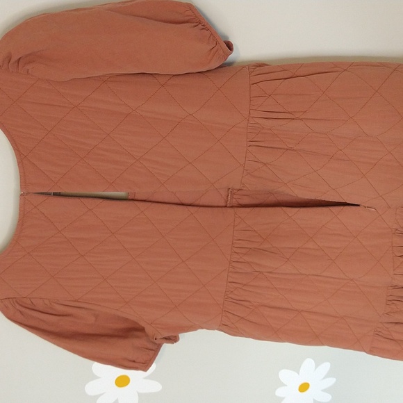 Madewell Quilted Aidy Square-Neck Puffed Sleeve Tiered Midi Dress Warm Umber - Picture 8 of 16